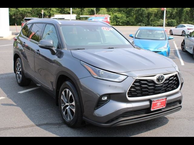 2021 Toyota Highlander XLE