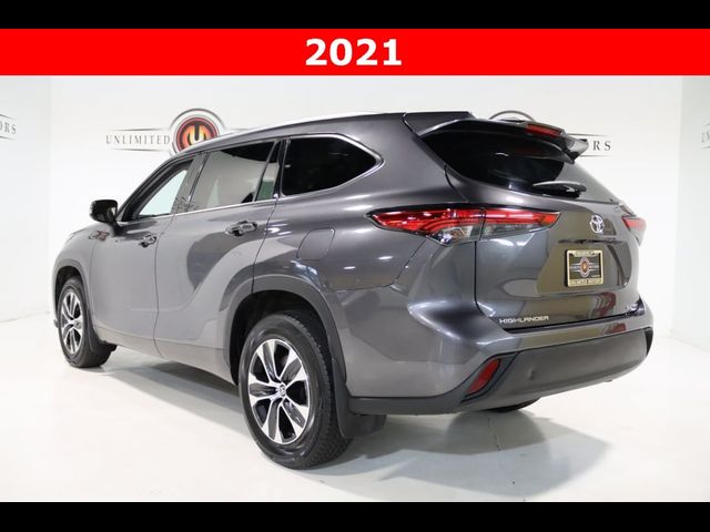 2021 Toyota Highlander XLE