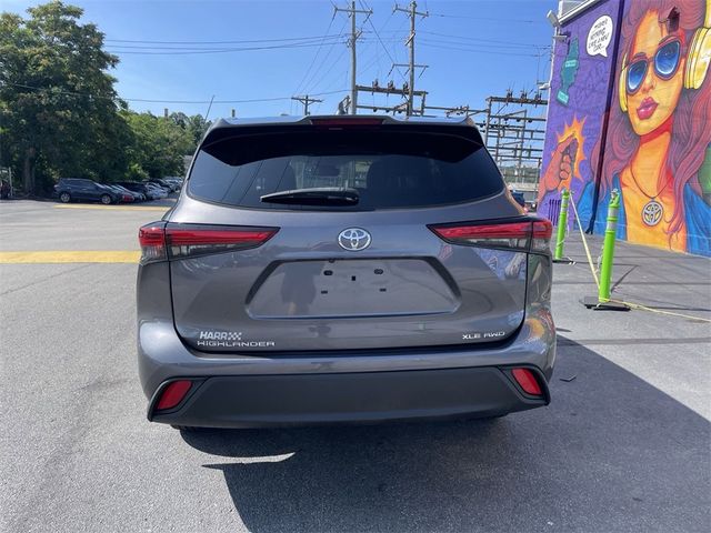 2021 Toyota Highlander XLE