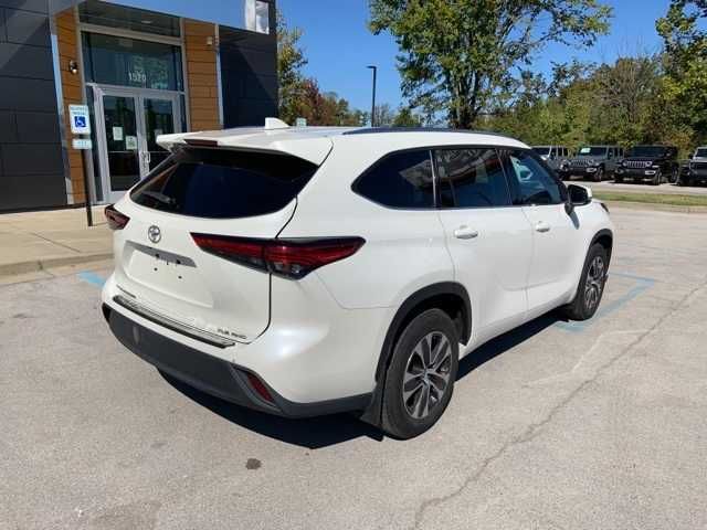 2021 Toyota Highlander XLE