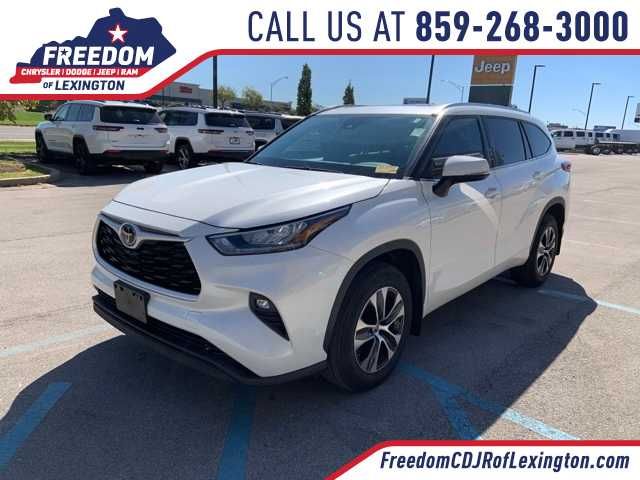 2021 Toyota Highlander XLE