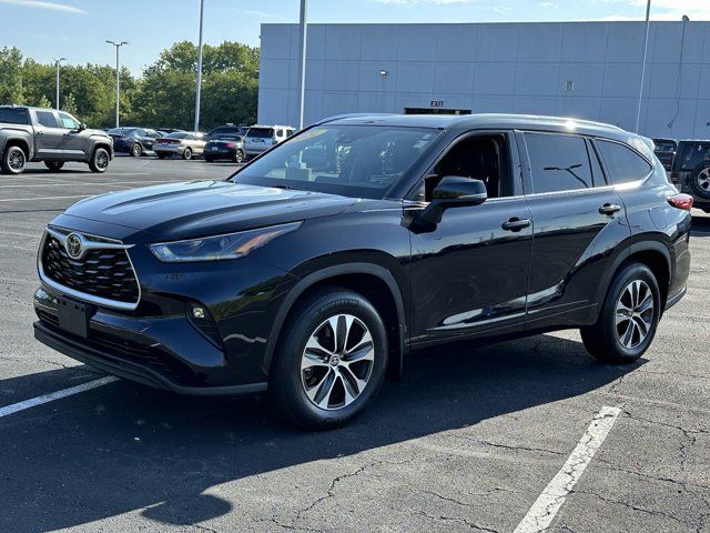 2021 Toyota Highlander XLE