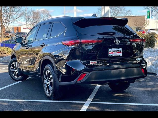 2021 Toyota Highlander XLE