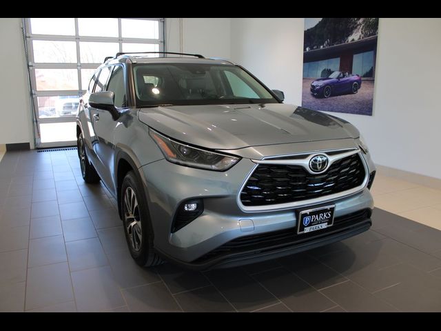 2021 Toyota Highlander XLE