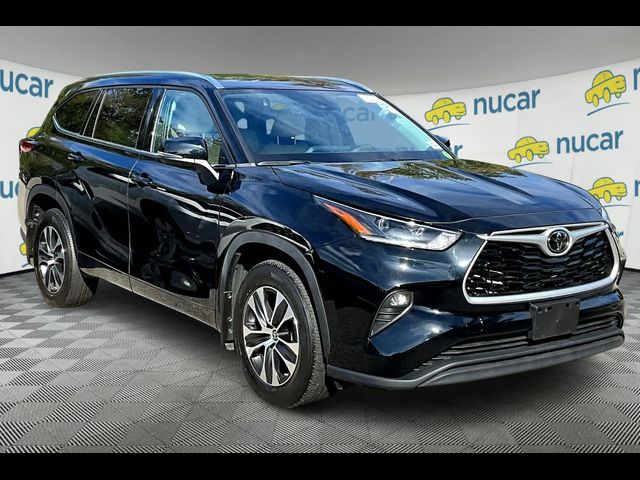 2021 Toyota Highlander XLE