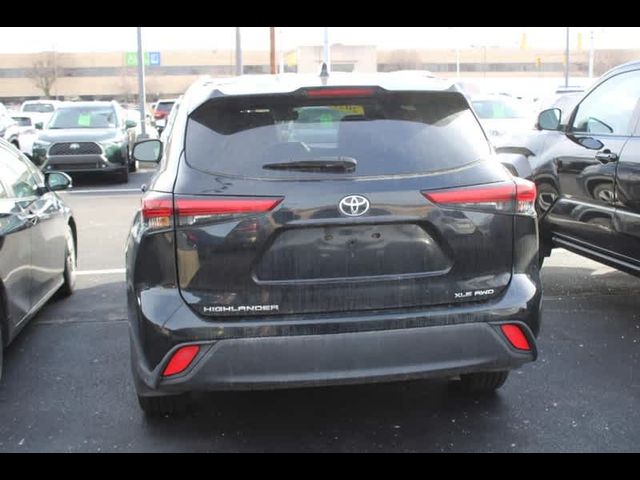 2021 Toyota Highlander XLE