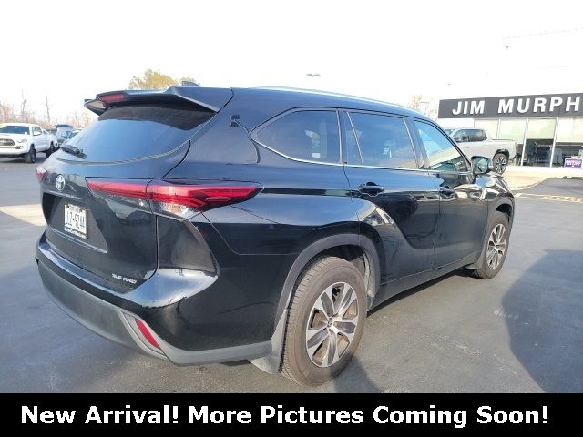 2021 Toyota Highlander XLE