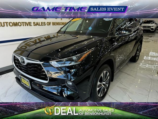 2021 Toyota Highlander XLE