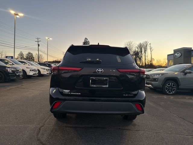 2021 Toyota Highlander XLE