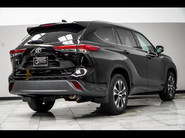 2021 Toyota Highlander XLE