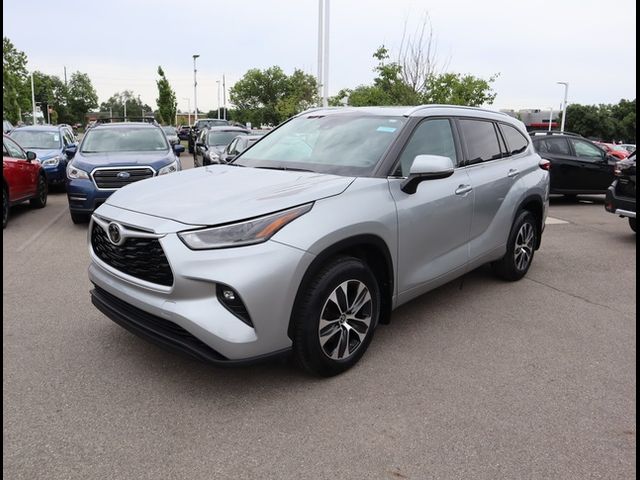 2021 Toyota Highlander XLE