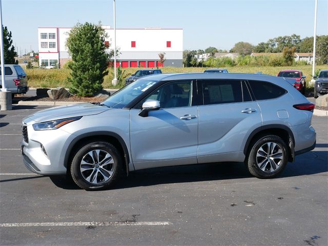 2021 Toyota Highlander XLE