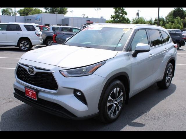 2021 Toyota Highlander XLE