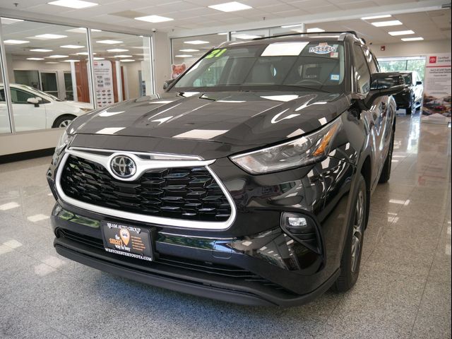 2021 Toyota Highlander XLE