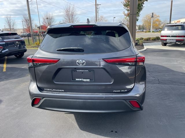 2021 Toyota Highlander XLE