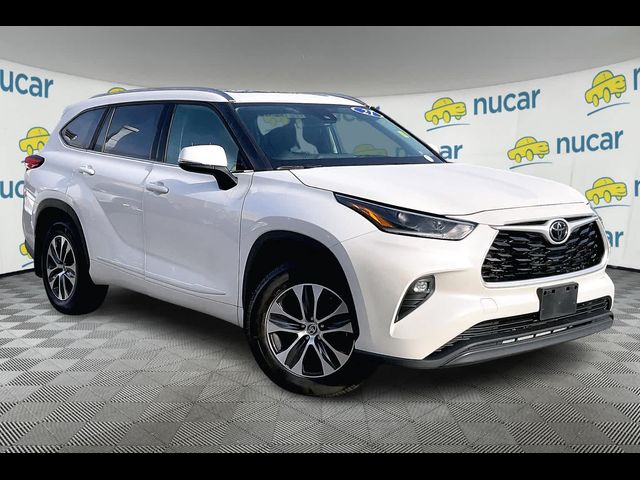 2021 Toyota Highlander XLE