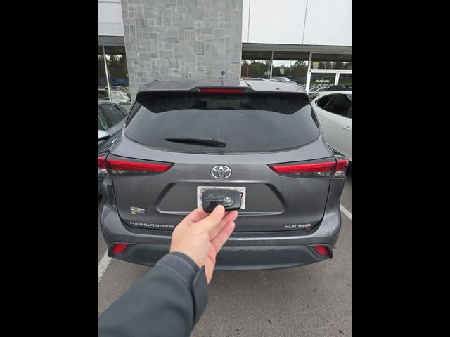 2021 Toyota Highlander XLE