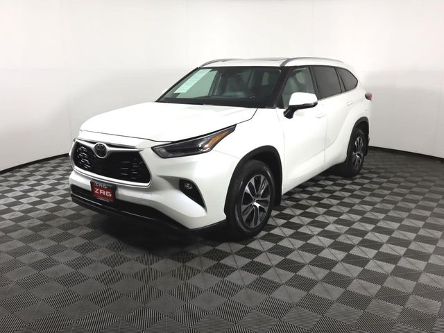 2021 Toyota Highlander XLE