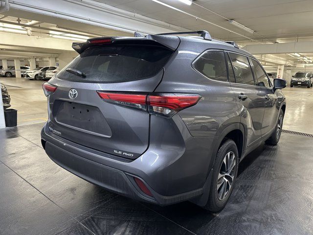 2021 Toyota Highlander XLE