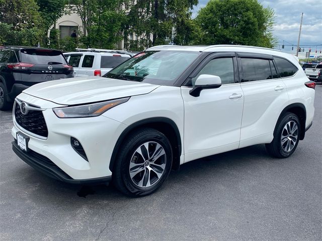 2021 Toyota Highlander XLE