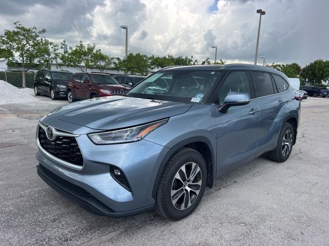 2021 Toyota Highlander XLE