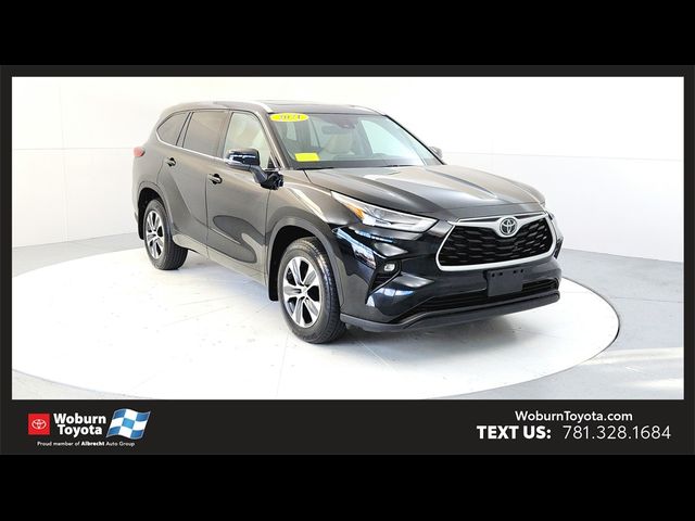 2021 Toyota Highlander XLE