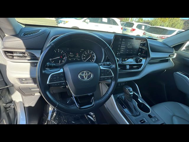 2021 Toyota Highlander XLE