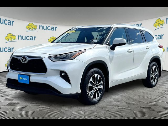 2021 Toyota Highlander XLE