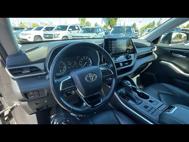 2021 Toyota Highlander XLE