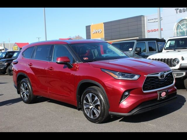 2021 Toyota Highlander XLE