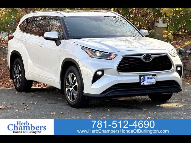 2021 Toyota Highlander XLE