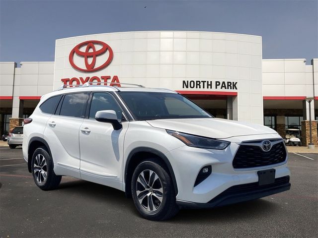 2021 Toyota Highlander XLE