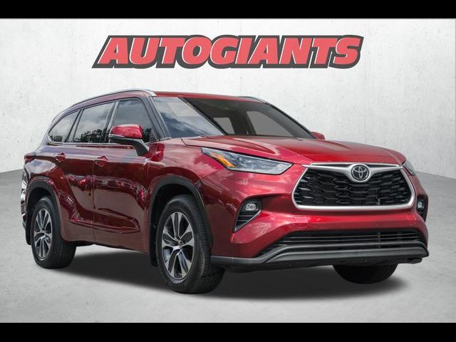 2021 Toyota Highlander XLE