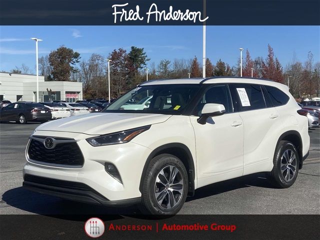 2021 Toyota Highlander XLE