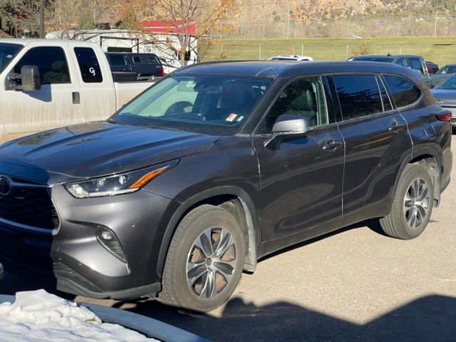 2021 Toyota Highlander XLE