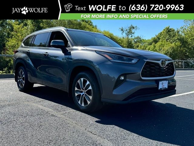 2021 Toyota Highlander XLE