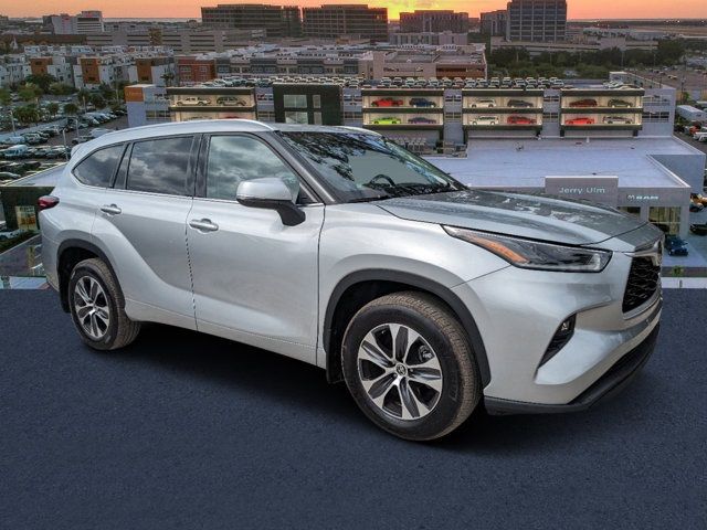 2021 Toyota Highlander XLE