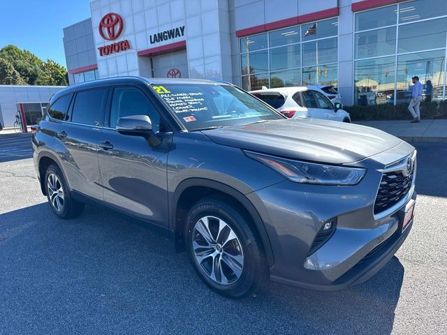 2021 Toyota Highlander XLE