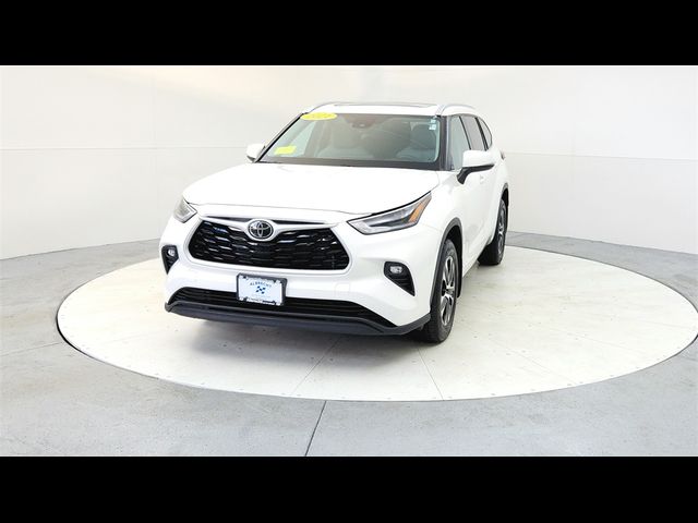 2021 Toyota Highlander XLE