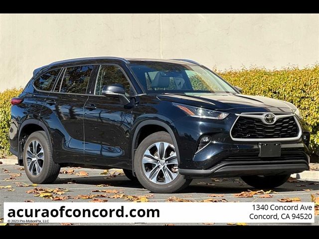 2021 Toyota Highlander XLE