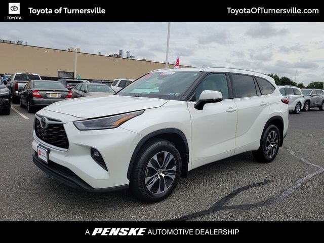 2021 Toyota Highlander XLE