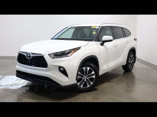 2021 Toyota Highlander XLE