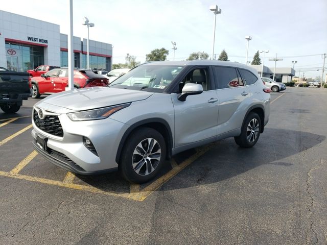 2021 Toyota Highlander XLE