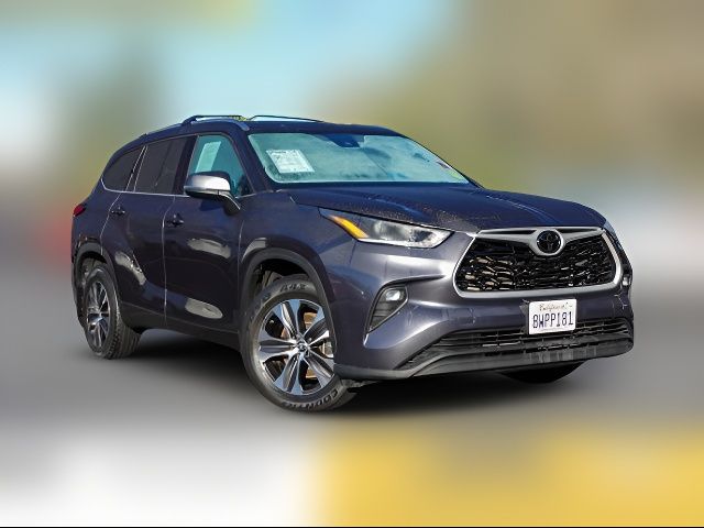 2021 Toyota Highlander XLE