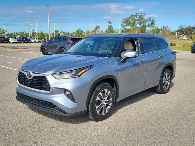 2021 Toyota Highlander XLE