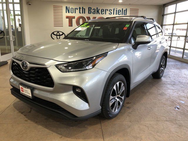 2021 Toyota Highlander XLE