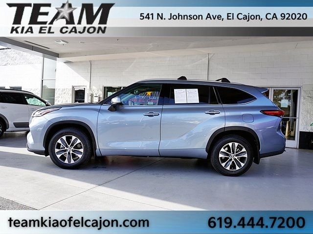 2021 Toyota Highlander XLE