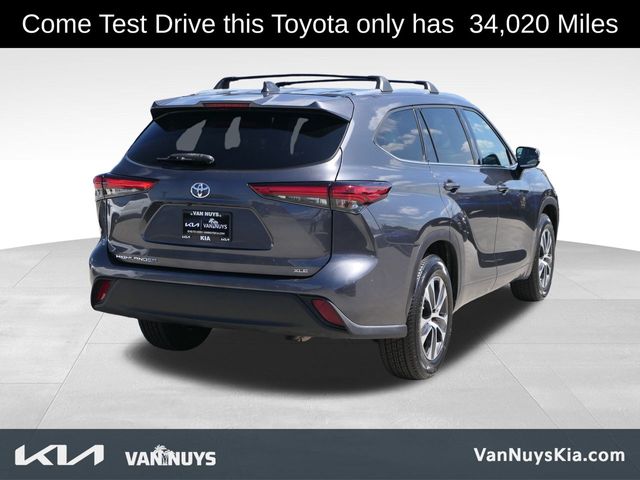 2021 Toyota Highlander XLE