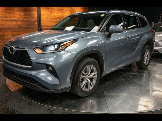 2021 Toyota Highlander XLE