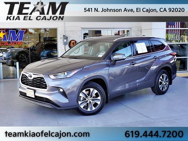 2021 Toyota Highlander XLE